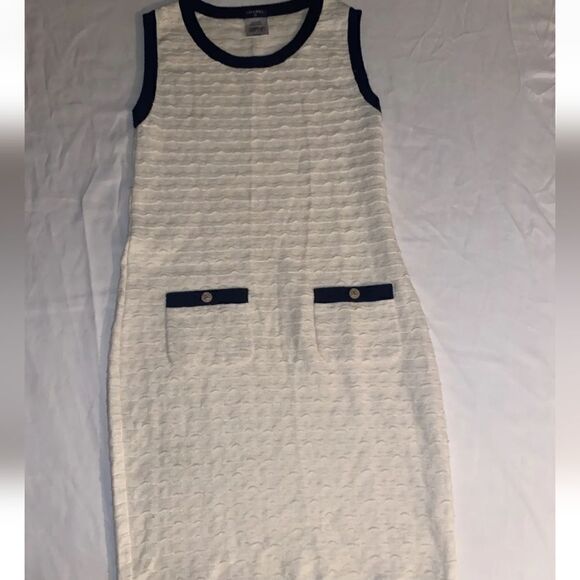 🔥SALE🔥 AUTHENTIC CHANEL CREAM RUFFLE BLACK SLEEVELESS MINI DRESS SIZE 38